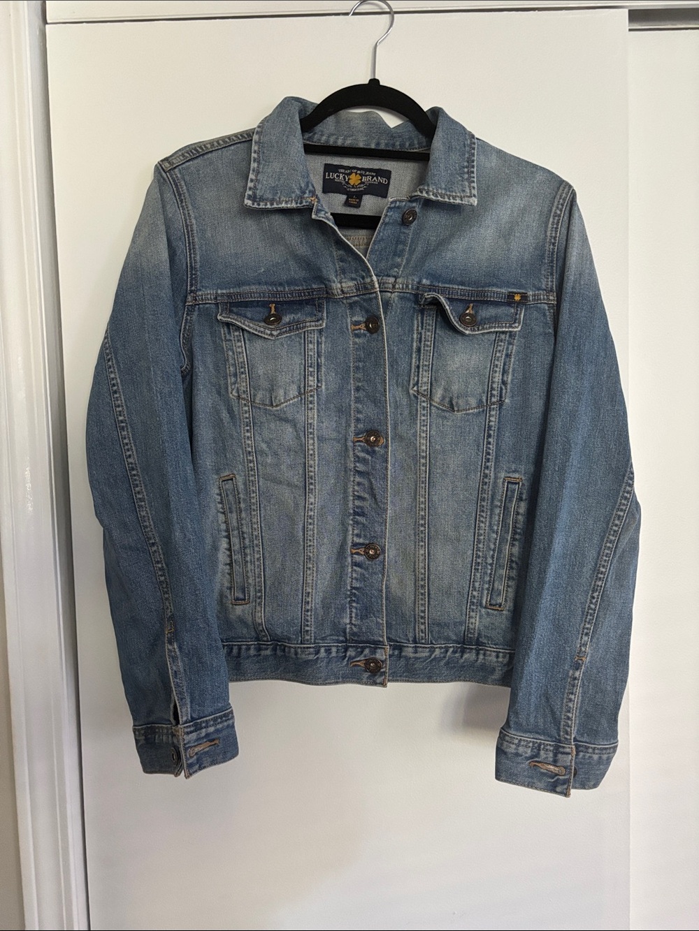 Lucky Brand Light-Medium Blue Wash Denim Jean Jacket Large - Picture 2 of 5